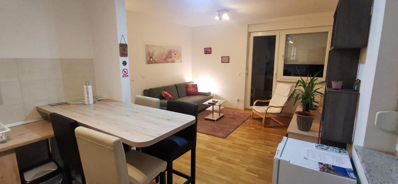 Apartment Daphnia Zagreb Exterior foto